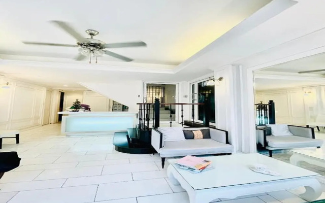 Aora Boutique Hotel Sutthisan