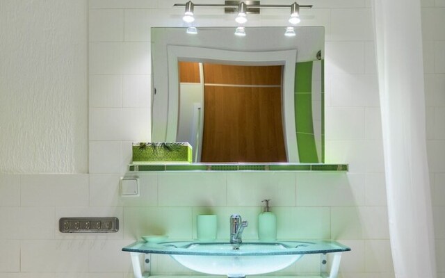 Maya's Flats & Resorts - Lastadia