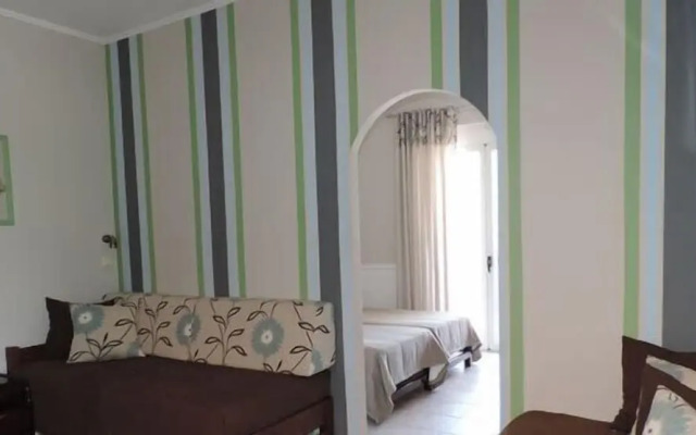 Nostalgia Apartments