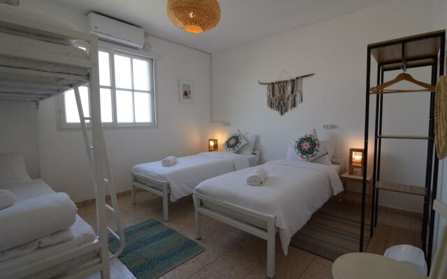 The White Hill Guest House - Hostel