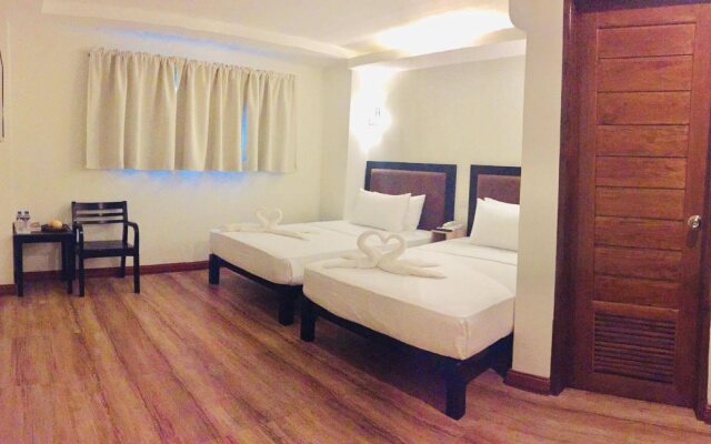 West Loch Park Hotel