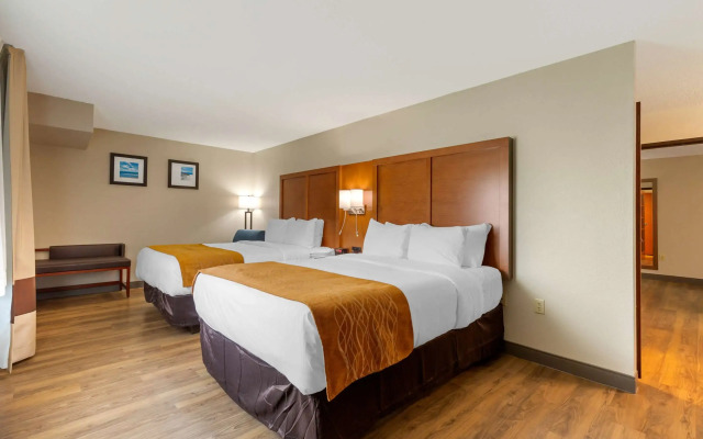 Comfort Inn & Suites