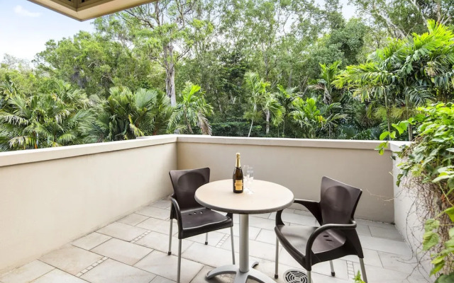 Temple 221 2BR Resort Spa Apartment