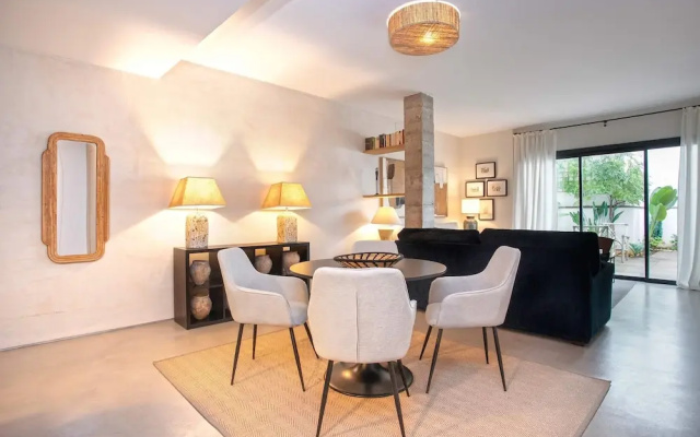 Lovely Apartment in Seville Pureza