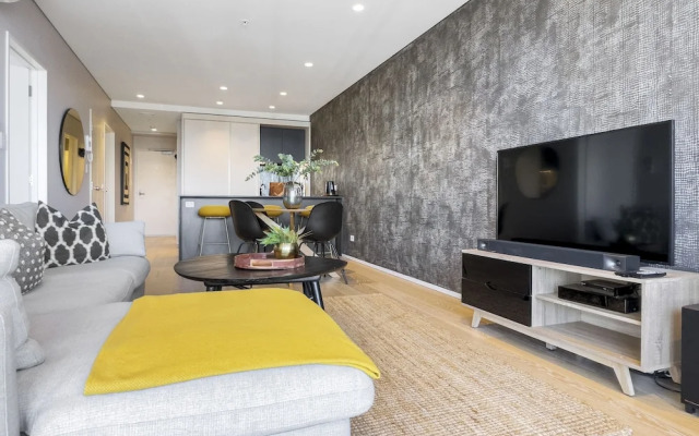 Laid back living with city views
