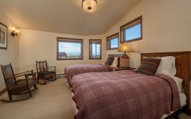 Abode at Swinging Bridge