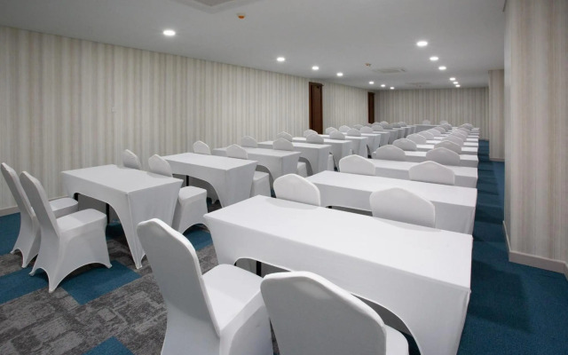 Avissa Suites
