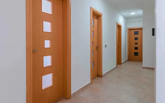 Grand View Apartment