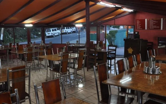 Hotel Grand Paradise Inn