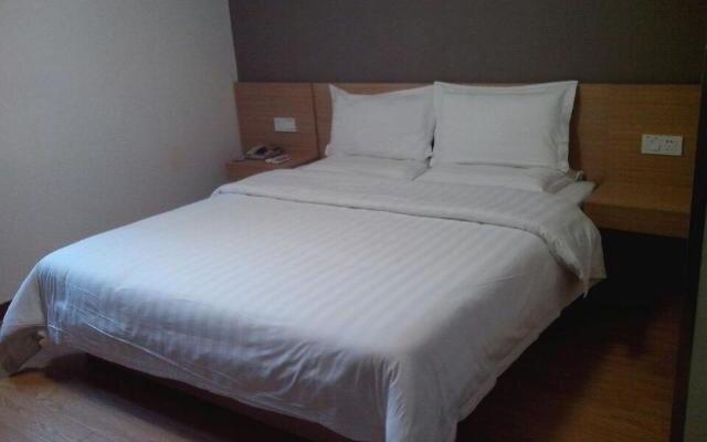 7Days Inn ShangHai XuJiaHui YiShan Road SubwayStation