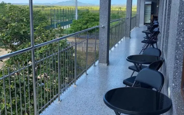 784 Aghmashenebeli Guest House