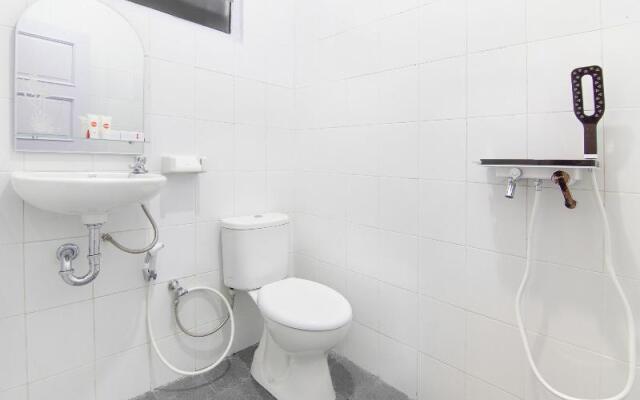 OYO 966 Dinda Guesthouse