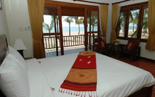 Anandah Beach Resort