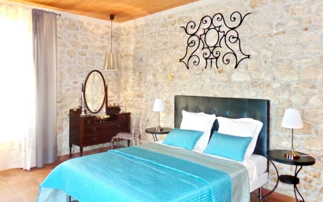 Villa With 5 Bedrooms in Saint-germain-d'esteuil, With Private Pool, E