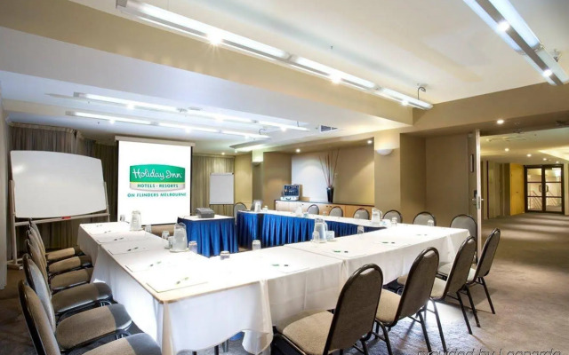 Hotel Indigo Melbourne on Flinders by IHG