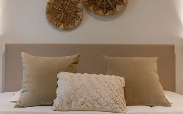 Cozy Ground-floor Apartment With Spacious Terrace