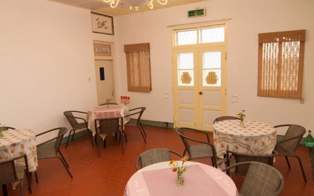 Mengqi Hostel