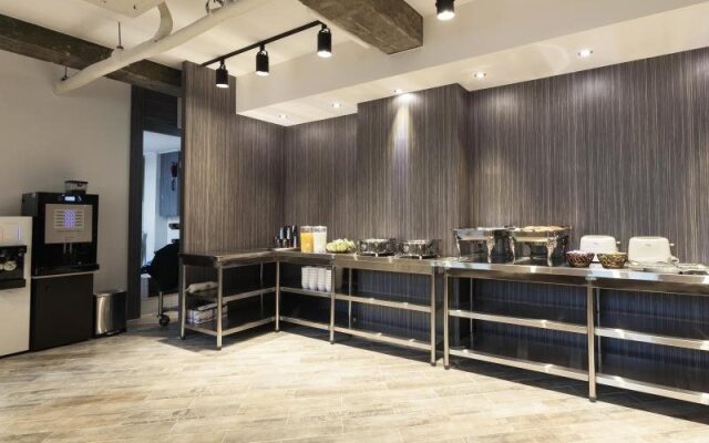 Hub Hotel