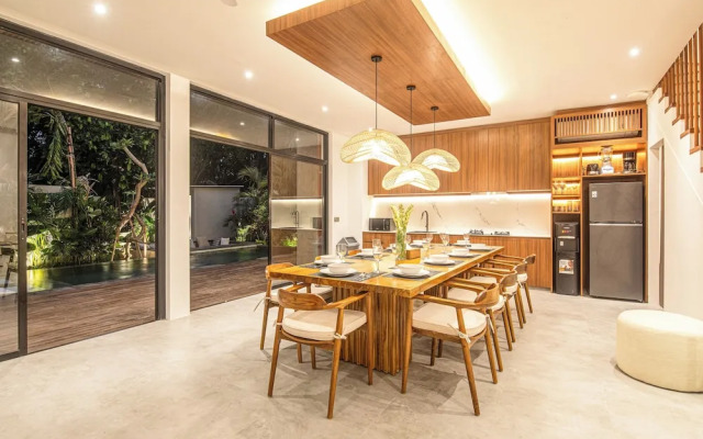 Modern 5br Villa, 400m to Beach With Jungle View