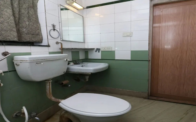 OYO 2871 Hotel Ratnakar Inn