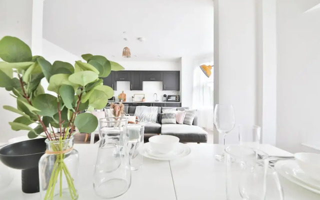 Spacious Apartments with Private Parking