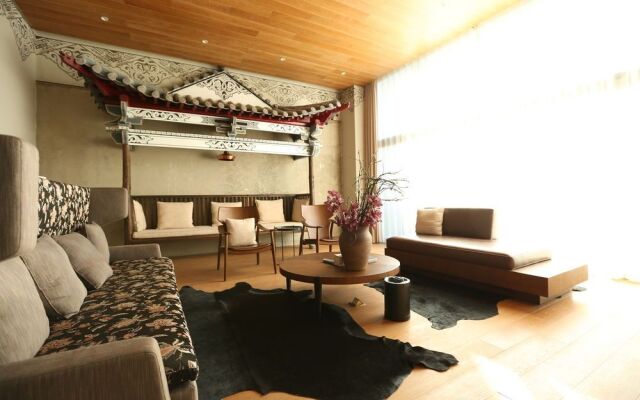 Erhai Lake Seclusion Life