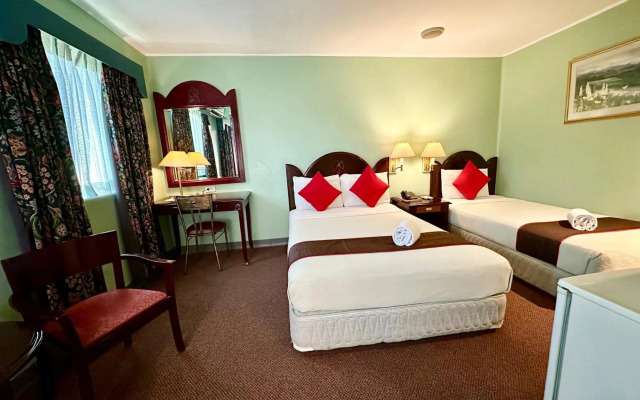 Palladium Suites Hotel