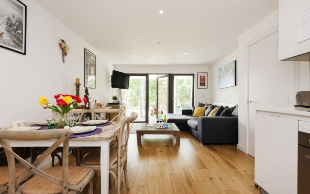 The Akerman Road Hideaway - TM