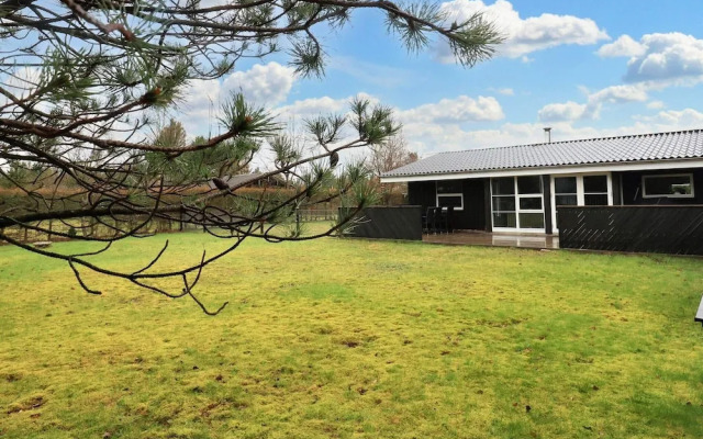 4 Star Holiday Home in Hals