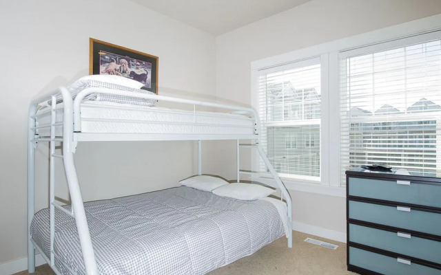 Shell Belle by RedAwning