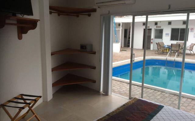Red Mangrove Divers Lodge Santa Cruz