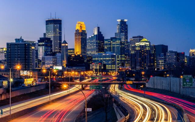 Holiday Inn Express & Suites Minneapolis – West End by IHG