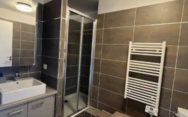 Flat With Balcony 4p/1bdr Near La Defense