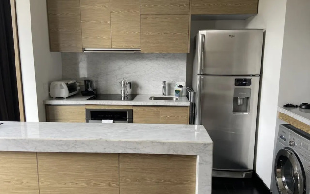 8010 Urban Living Luxury Home Experiences.