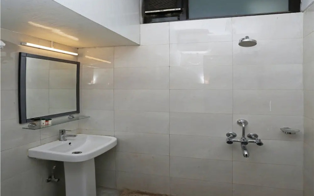 Capital O 13396 WELCOME INN STAY