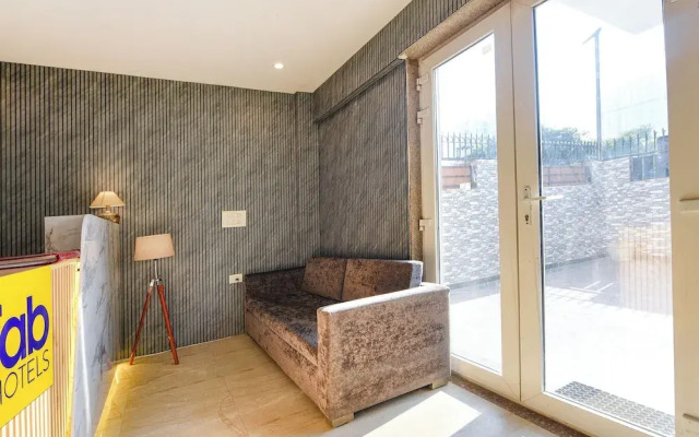 Fabhotel Ar Suites