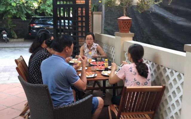 HT Riverside Homestay