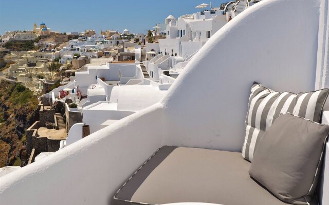 Katikies Kirini Santorini - The Leading Hotels