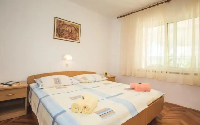 Apartment Dezeljin