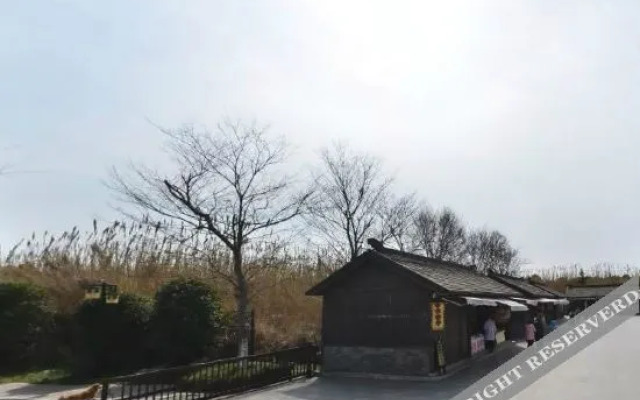 Luyi Resort Hotel
