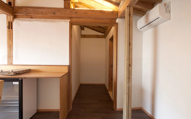 Hanok Residence Hotel Side