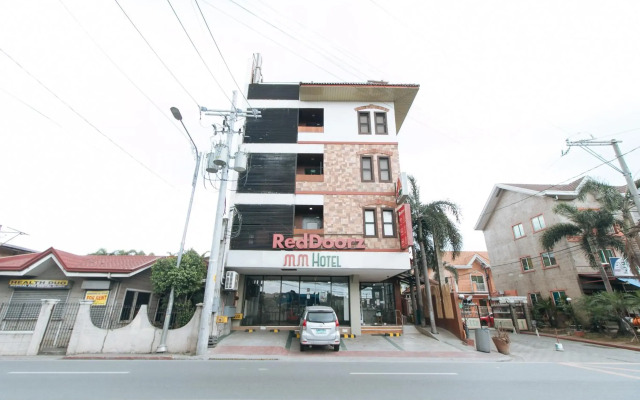 RedDoorz Plus Near Bamboo Organ Las Piñas