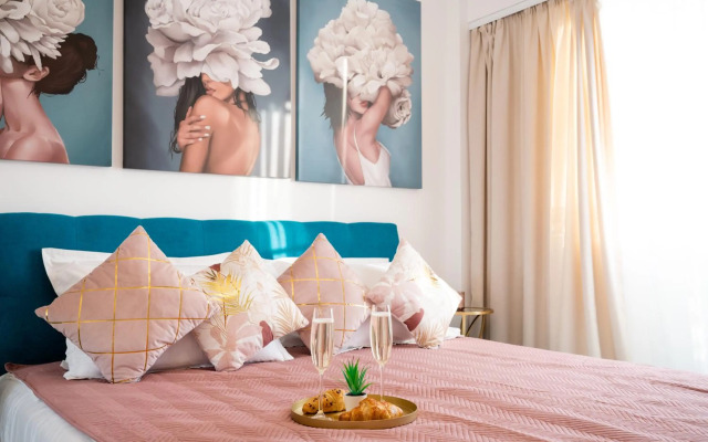 Artsy riverside suite - Amazing central apartment