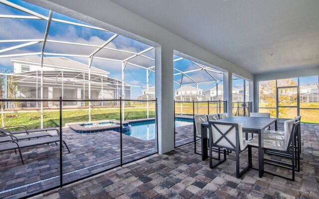 1675 Moonvalley Drive