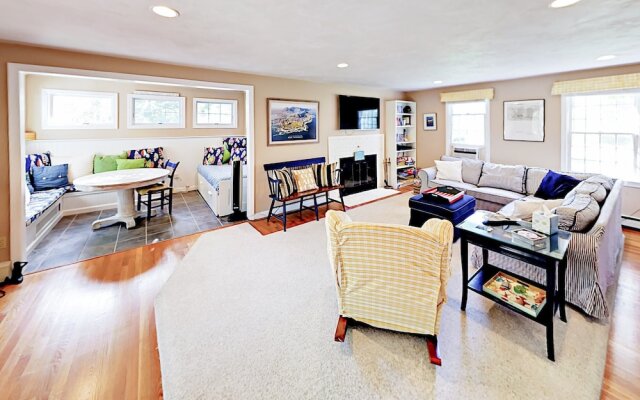 South Chatham Home by RedAwning