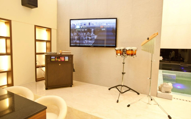 Yuwon Hotel
