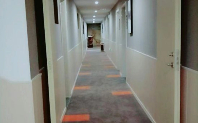 Junyi Hotel (Huangshan Tunxi Old Street)