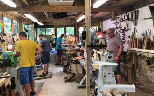 De la Maison aux Ateliers