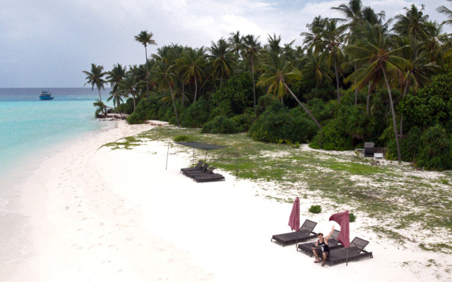 Origami Inn Himandhoo