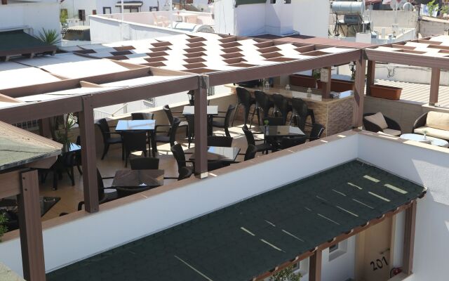 7. Art Feslegen Hotel